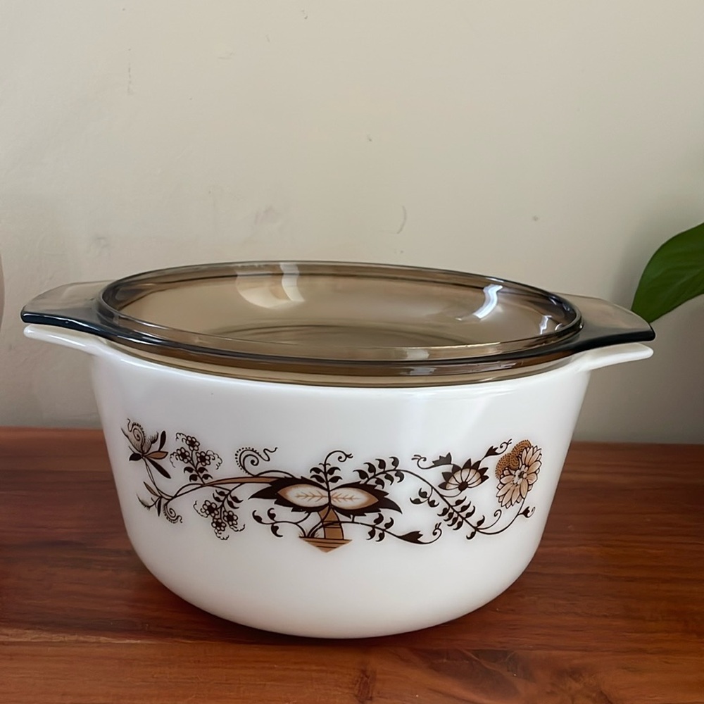 Vintage Pyrex England brown floral vine casserole dish with lid